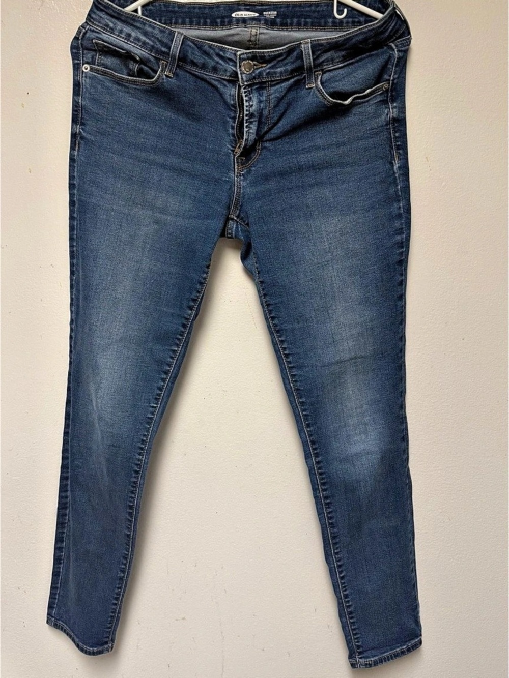 Old Navy Mid-Rise Rockstar Super-Skinny Jeans Blue Size 10.
